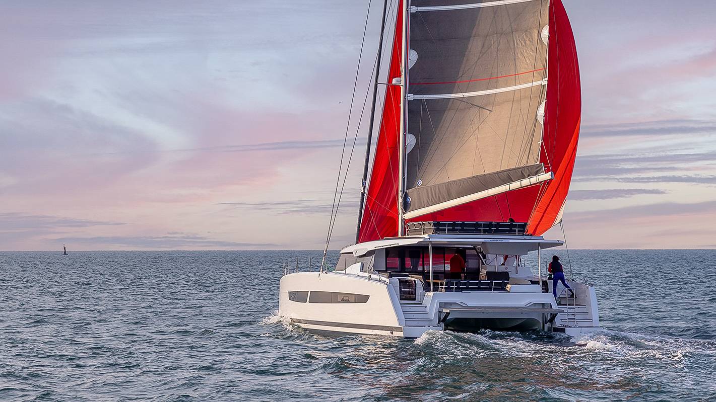 Aura-51-Fountaine-Pajot-Sailing-Catamarans-Exterior-05