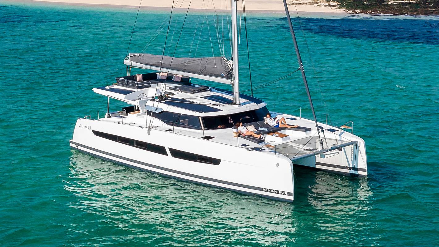 Aura-51-Fountaine-Pajot-Sailing-Catamarans-Exterior-10