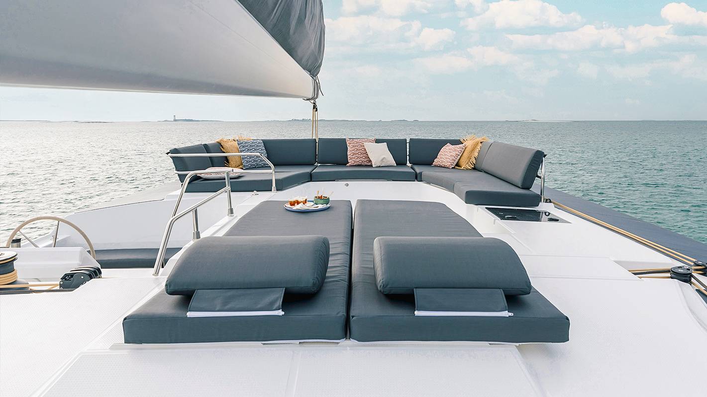 Aura-51-Fountaine-Pajot-Sailing-Catamarans-Interior-19