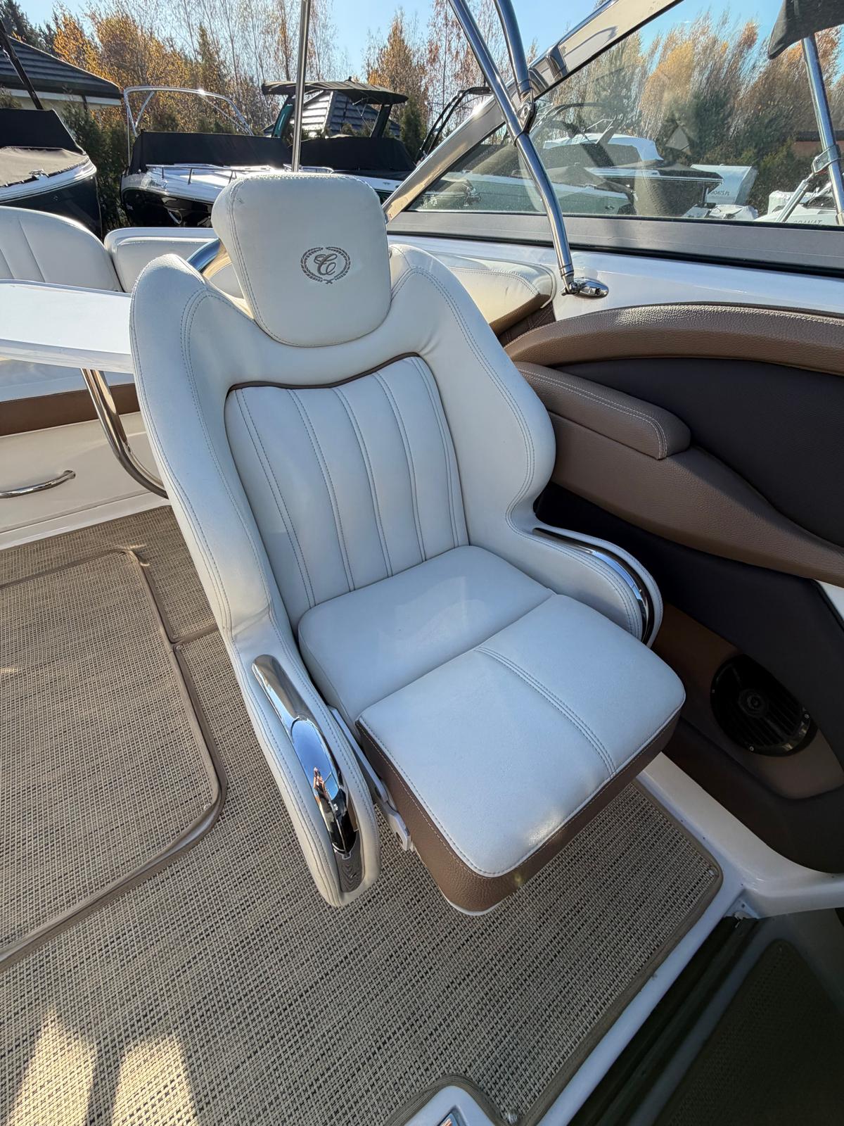 PHOTO-2025-11-06-12-06-17