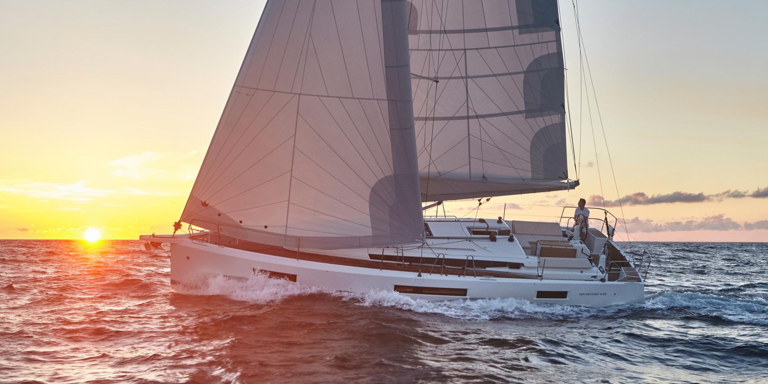 sun-odyssey-440-sailing-1-scaled